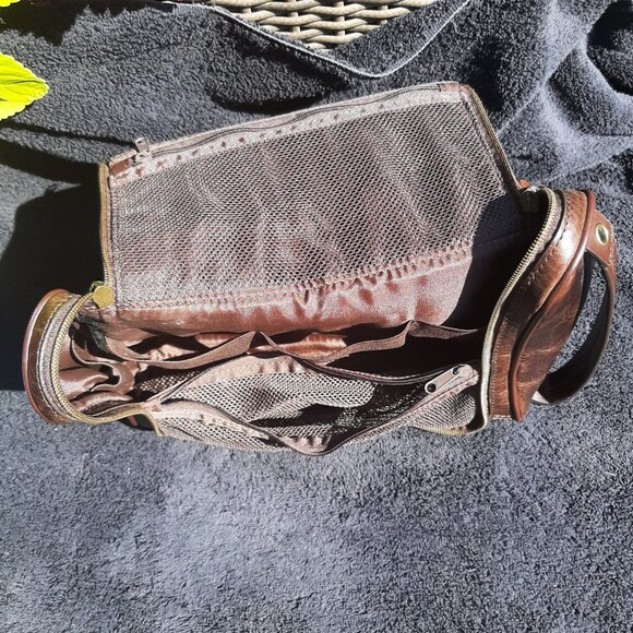 Fossil Men's Leather Hanging Toiletry Wash Bag Brown Travel Nashville Predators - Picture 3 of 13